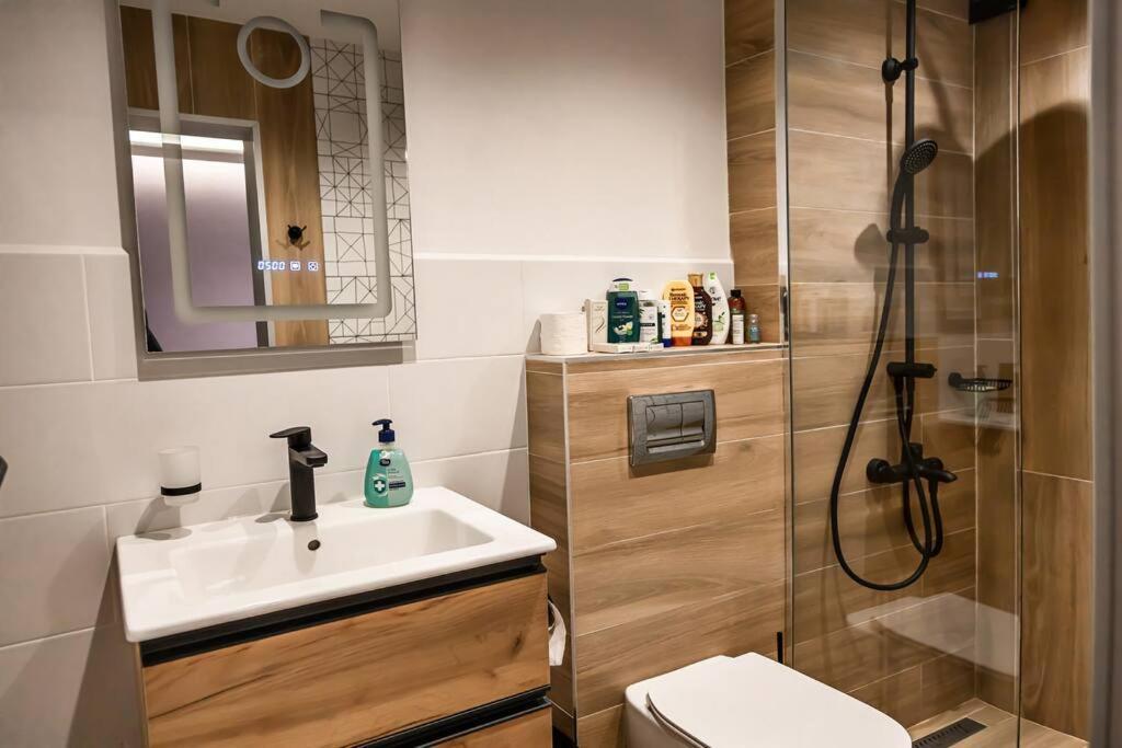 Very Spacious & Modern 3Bed Near Airport & Centre ソフィア エクステリア 写真